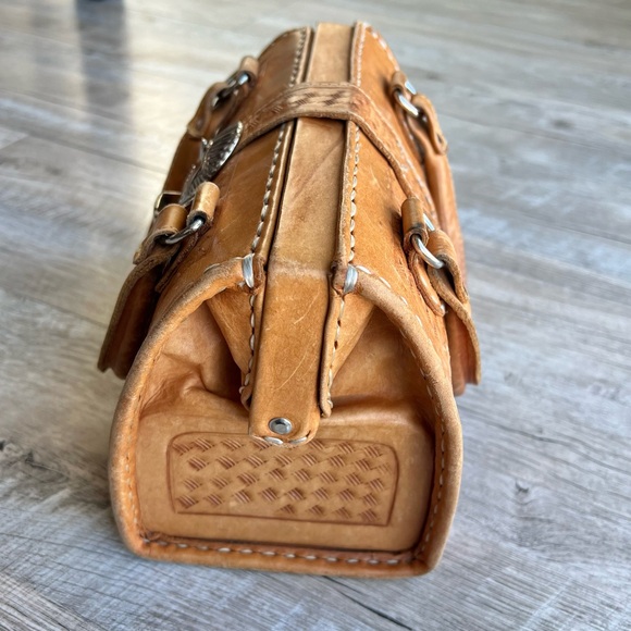 Vintage Leather Handmade Tooled Buckle Shoulder Hand Bag - Picture 5 of 14